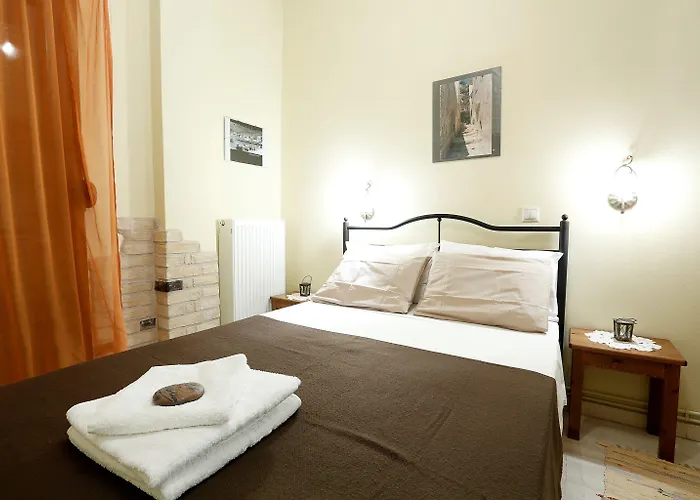 بيت ضيافة Mpalkoni Sti 3*